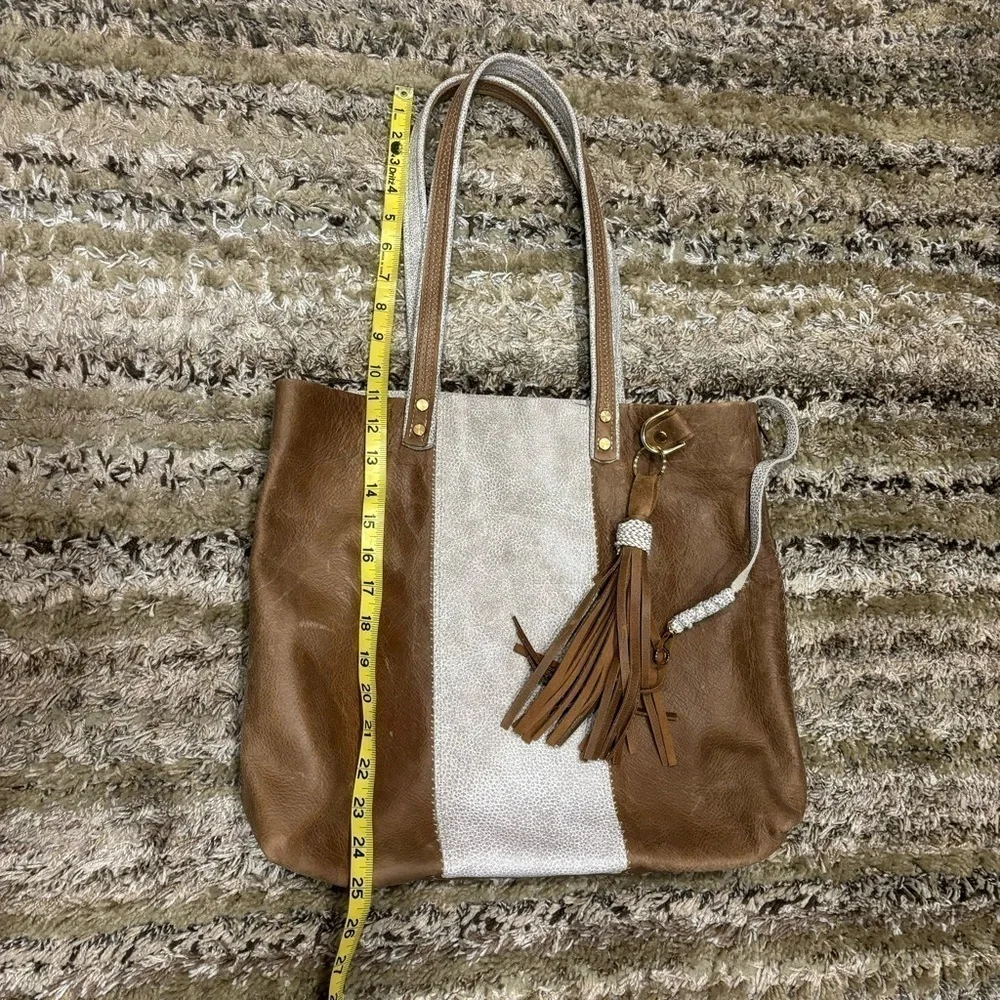 Trulli Leather Tote Bag Fringe Tassel
